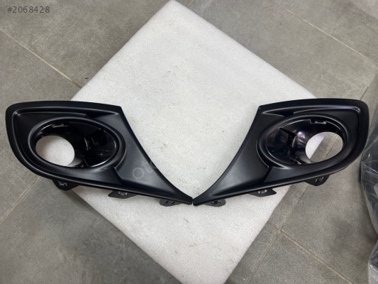 Sıfır Renault Megane III 3 Sağ Sol Sis Kapağı 623832687R