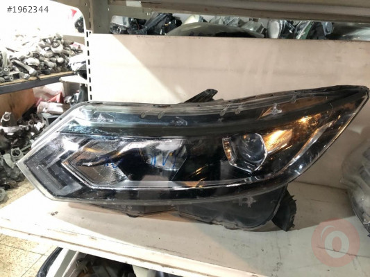 NİSSAN QASHQAİ J11 SOL FAR 10019009