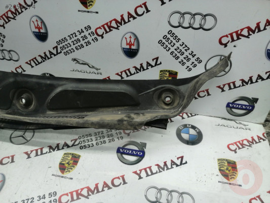 Bmw x1 f48 ön cam ızgara plastik x 1 f 48 çıkma yedek parça