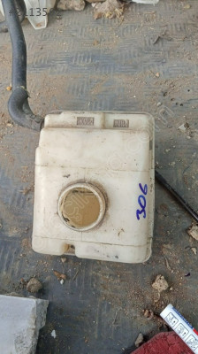 306 silecek su bidonu çıkma