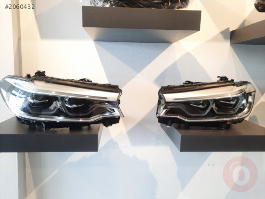 BMW G30 SAĞ FAR 2017 63117458884 TSY