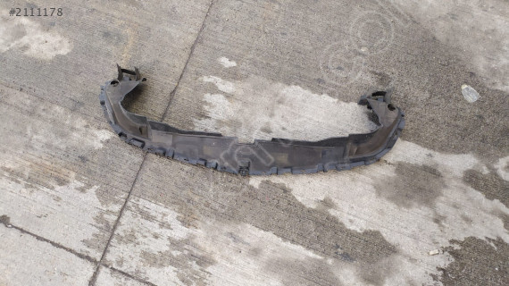 MERCEDES W205 RADYATÖR HAVA KANALI BRAKETİ A2055051830