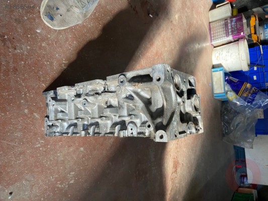 RENAULT 1.5 SİLİNDİR KAPAĞI