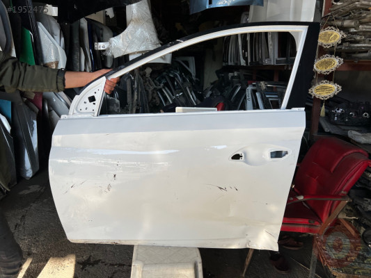 2021 2022 Hyundai i20 ön sol kapı Çıkma