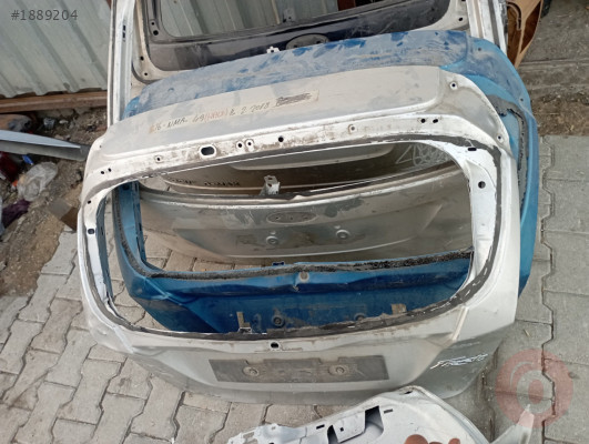Ford Fiesta arka bagaj çıkma orijinal tüm renkler