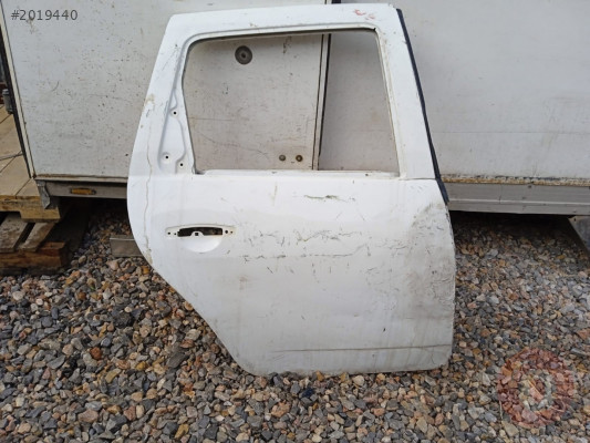 dacia duster sağ arka kapı