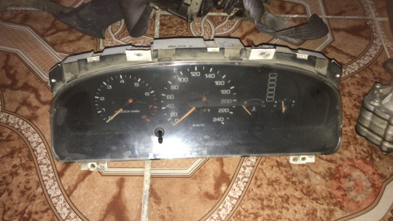 Mazda 626 gösterge saati