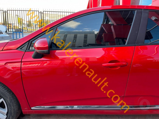 Renault Clio 5 Sol Ön Kapı (Alev Kırmızı)