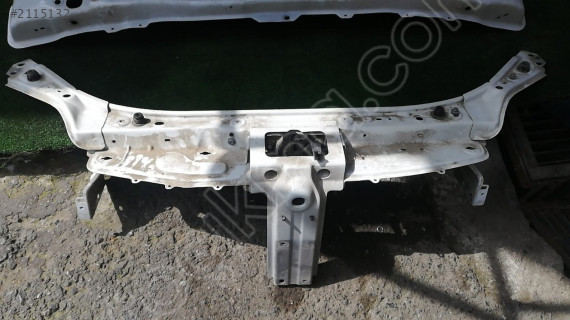 DACİA SANDERO ÖN PANEL