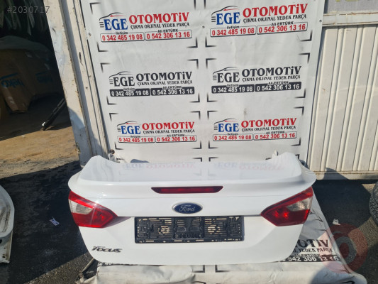 2012/2014 FORD FOCUS BEYAZ BAGAJ KAPUTU ORJİNAL HATASIZ DOLU