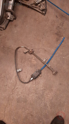 fiat tempra çıkma sol arka cam krikosu komple