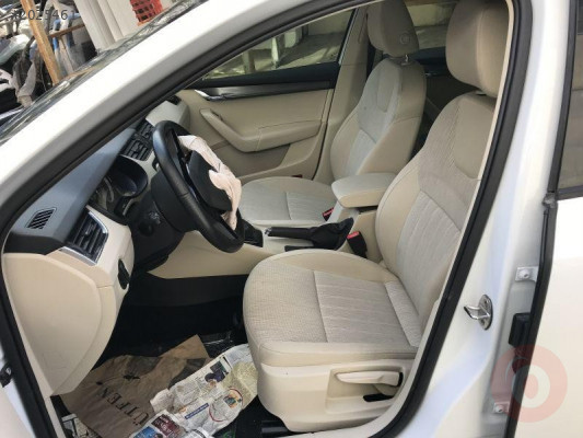 SKODA OCTAVİA 2017 2019 KOLTUK TAKIMI SÖKME  5E0881375K