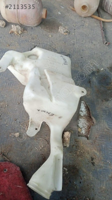 Escort silecek su bidonu çıkma