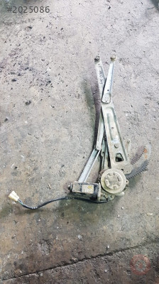 hyundai h100 çıkma sağ cam krikosu