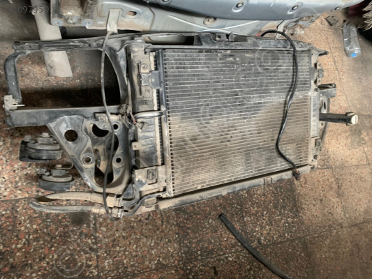 Audi A4 2000 ön panel dolu orijinal çıkma