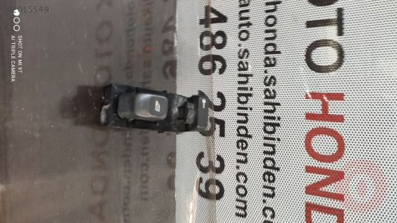 Çıkma Volvo S40  Sağ ön cam anahtarı ve düğmesi