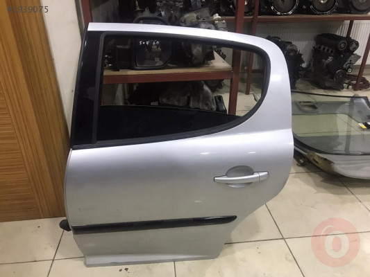 PEUGEOT 207  ÇİKMA SOL ARKA KAPI