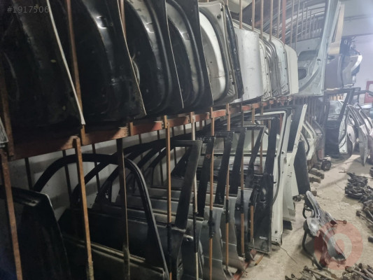 2005-2009 TOYOTA YARİS ÇIKMA TEMİZ SAĞ ÖN KAPI
