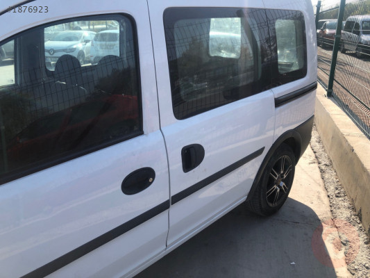 OPEL COMBO ÇIKMA SOL SÜRGÜ KAPI