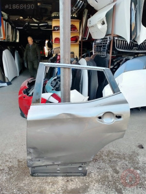 NİSSAN QASHQAİ SOL ARKA KAPI
