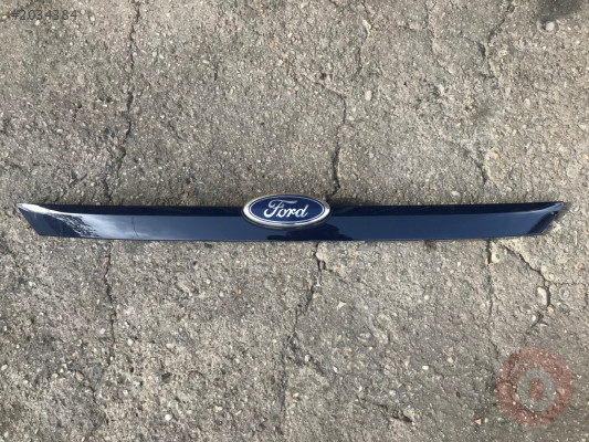 Ford Focus bagaj plaka çıtası 2008-2012 heşbek