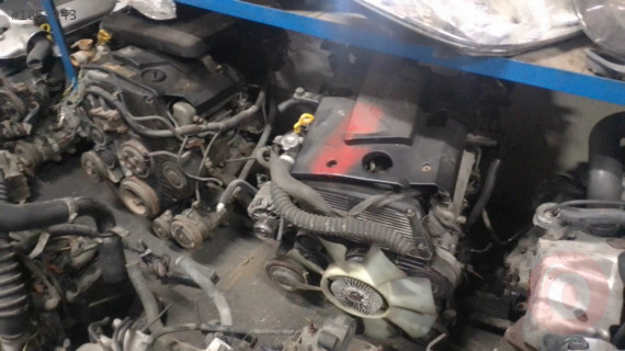 Kia Carnival silindir kapağı çıkma