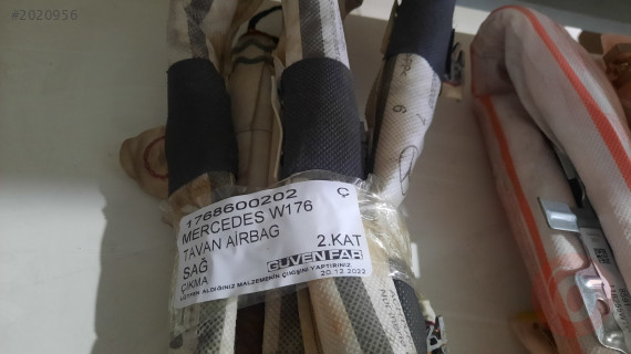 MERCEDES A W176 TAVAN AİRBAG SAĞ 1768600202 ÇIKMA