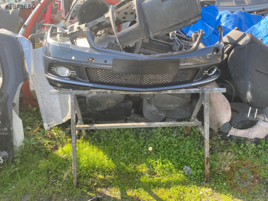 MERCEDES W204 ÖN TAMPON