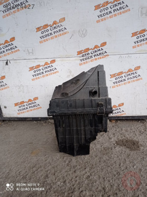 Volkswagen Transporter T6 Hava Filtre Kutusu 2008-2013