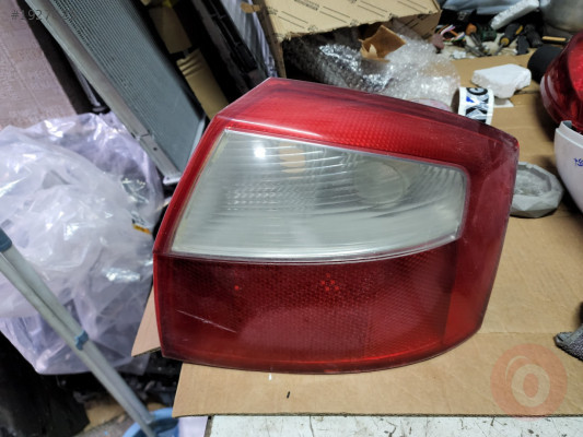 AUDİ A4 SAG ARKA STOP 02.05