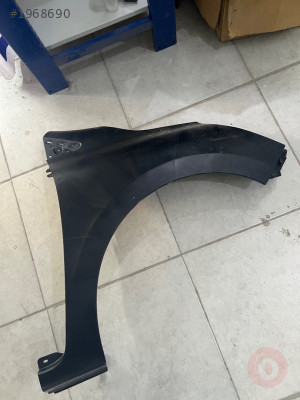 RENO CLİO 4 SAĞ ÖN ÇAMURLUK SIFIR ORJINAL