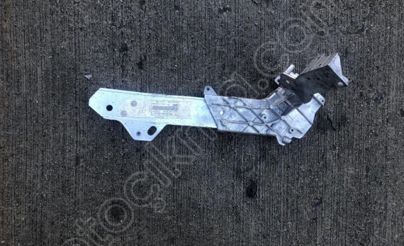 MERCEDES 16-19 GLC SOL DESTEK BRAKETİ A2536210600