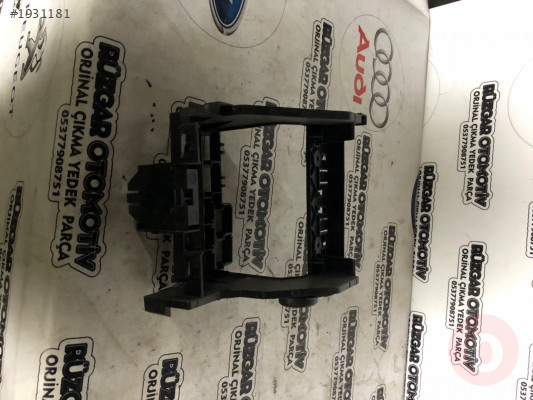 7E1 937 535g Volkswagen transporturr T7 2016 model plastik