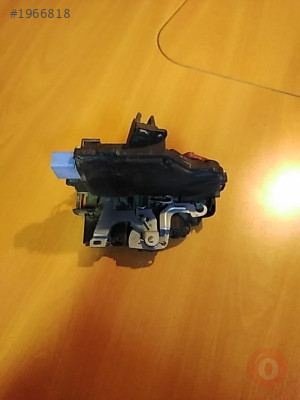 Volkswagen jetta 06-10 sol ön kapı kilidi çıkma 3D1837015Ab
