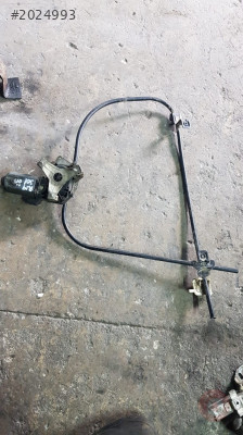 renault 19 çıkma sol ön cam krikosu