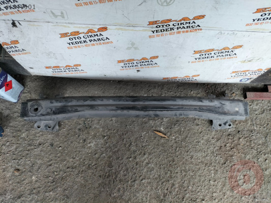Volkswagen Caddy ön tampon demiri 2010-2015