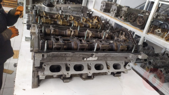 Çıkma volkswagen Passat 1 .8t silindir kapağı (058103373D)