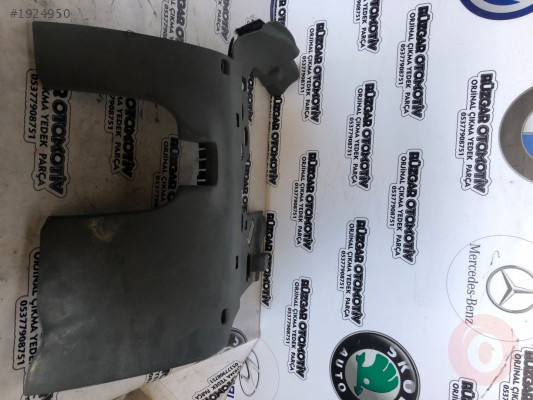 8K1863075 a Audi a4 pilastik