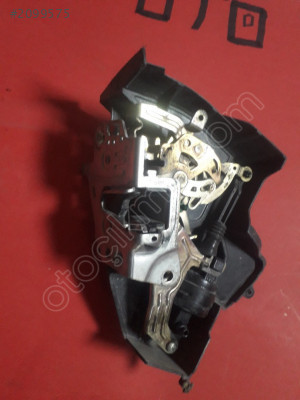 Mercedes W210 kasa sol arka kapi kilidi