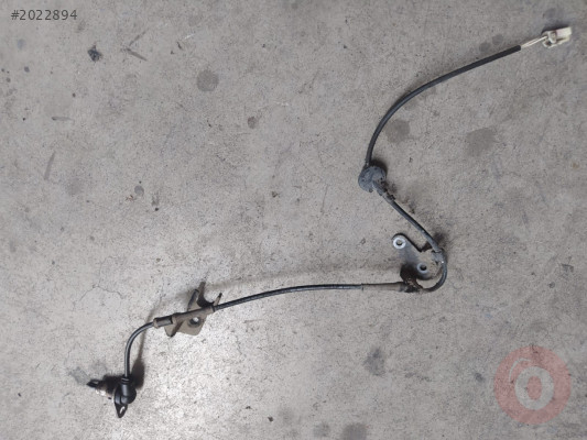 Mazda 626 Arka Sağ Orjinal Abs Sensörü (98-02) ÇIKMA
