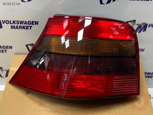 VW GOLF 4 98-05 STOP LAMBASI SOL SİYAH FÜME 1J6945095S