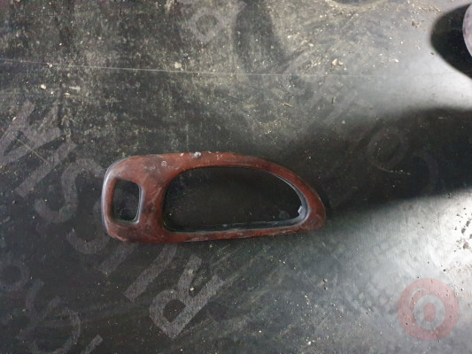 PEUGEOT 307 İÇ KAPI KOLU ÇERÇEVESİ MAUN ORJİNAL ÇIKMA PEJO