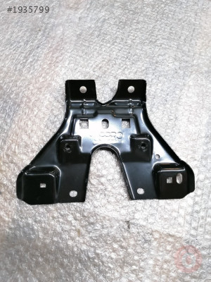 3G0805567A ÖN PANEL KİLİD TAŞIYICISI