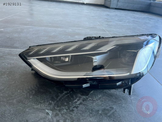 AUDİ A4 SOL FAR 2020 SONRASI 8W0941033D CAM