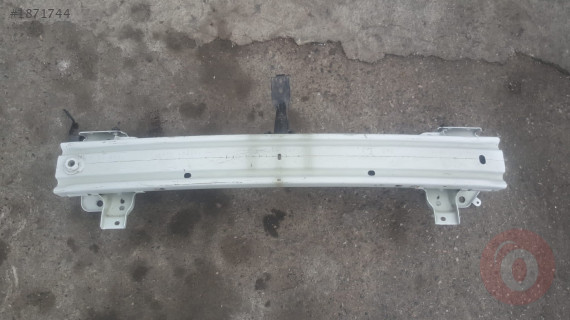 Çıkma orijinal Fiesta Courier ön tampon demiri