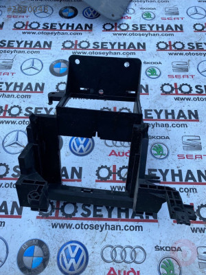 1T1959503C vw caddy 2008 iç tesisat konfor beyni braketi