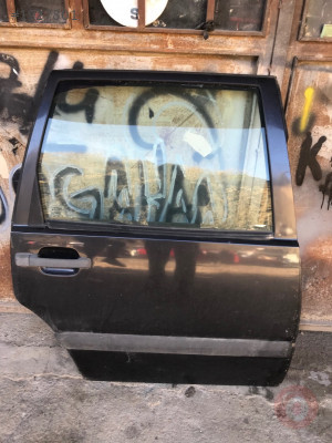 Volvo 850 çıkma sağ arka kapı