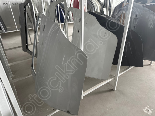 Corsa e sol arka kapı Çıkma