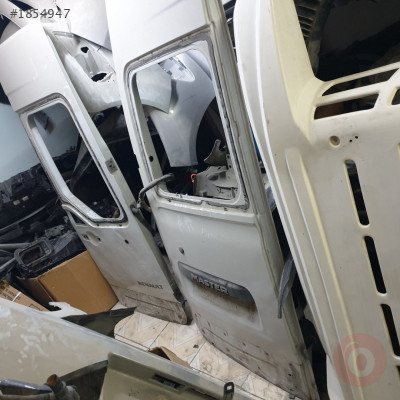 Renault master bagaj kapısı çıkma parça hatasız