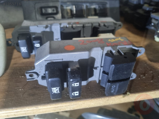 2007-2010 TOYOTA AURİS ÇIKMA TEMİZ TEKLİ CAM DÜĞMESİ